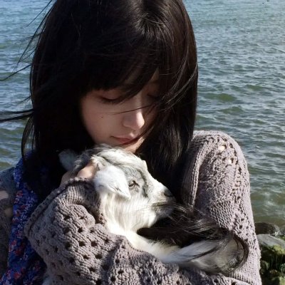 超模之女又出大瓜：恋爱脑怒怼网友，人设崩塌，连续多日